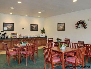 Super 8 By Wyndham Big Thicket Nat'l Pres Area Hotel 2*